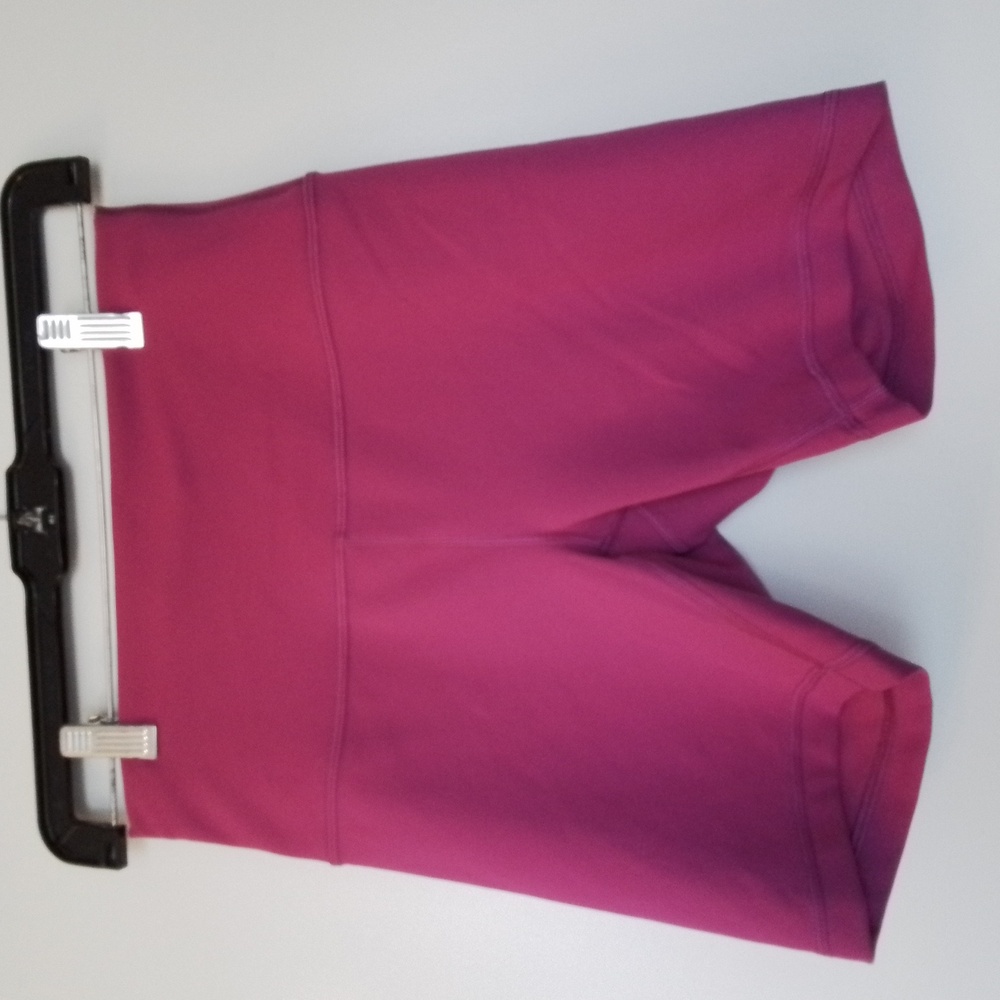 lululemon pink bike short 6" size 8